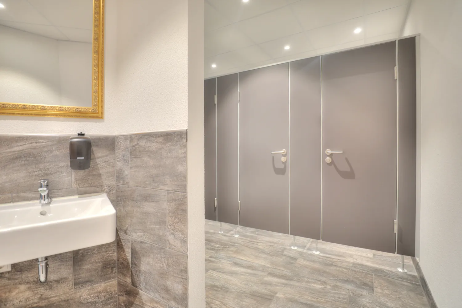 WC Damen