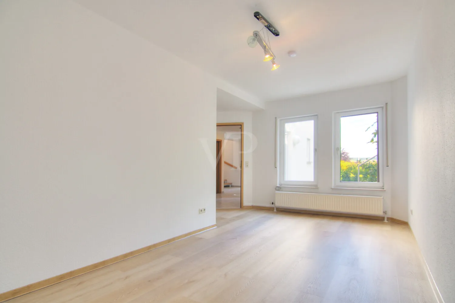 Einliegerbereich / Büro UG