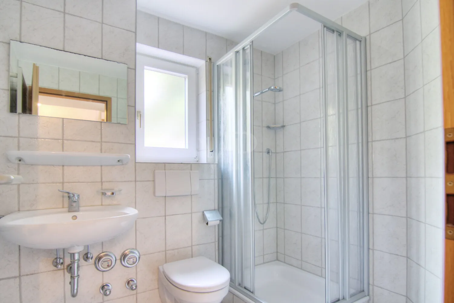 Badezimmer Einliegerbereich UG