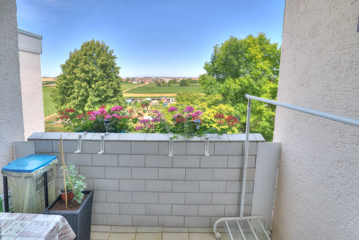 Kleine Loggia hinter der Küche