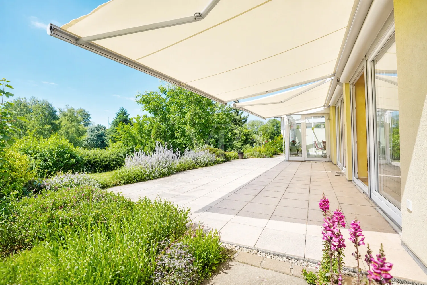 Terrasse Erdgeschoss