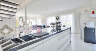 von_poll_real_estate_property_25188388_image_14