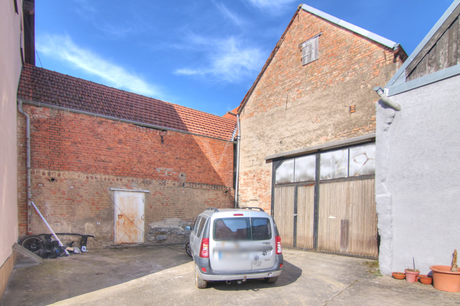 Ansicht Lager / Garage