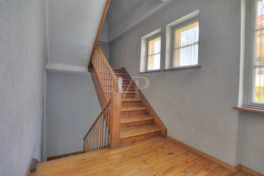 Treppenhaus DG-Wohnung