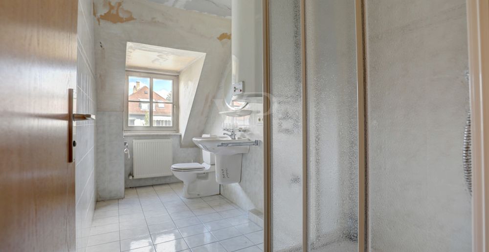 Badezimmer DG-Wohnung