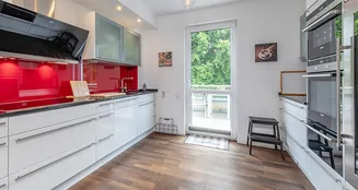 von_poll_real_estate_property_25091003_image_6