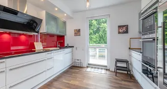 von_poll_real_estate_property_25091003_image_6