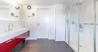 von_poll_real_estate_property_25091003_image_12