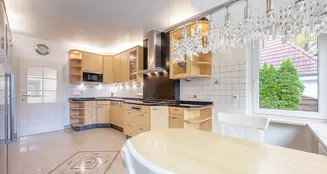 von_poll_real_estate_property_25169030_image_4