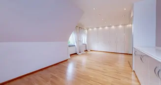 von_poll_real_estate_property_25169030_image_13