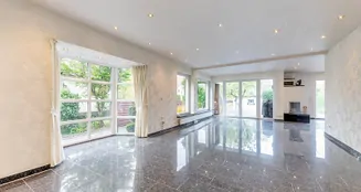 von_poll_real_estate_property_25169030_image_5