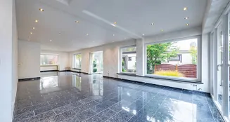 von_poll_real_estate_property_25169030_image_7