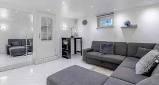 von_poll_real_estate_property_25169030_image_20