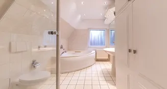 von_poll_real_estate_property_25169030_image_10