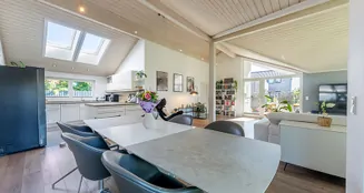 von_poll_real_estate_property_25091008_image_2