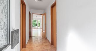 von_poll_real_estate_property_25091002_2_image_4