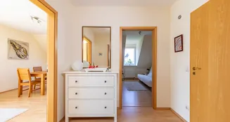 von_poll_real_estate_property_25169020_1_image_8