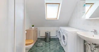 von_poll_real_estate_property_25169020_1_image_14