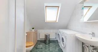 von_poll_real_estate_property_25169020_1_image_14