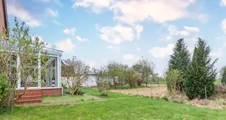 von_poll_real_estate_property_25169017_1_image_0