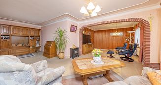 von_poll_real_estate_property_25169017_1_image_7
