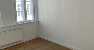 von_poll_real_estate_property_25091013_image_6