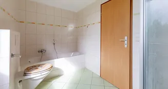 von_poll_real_estate_property_25091002_3_image_11