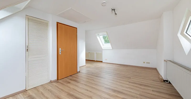 Zimmer im Spitzboden