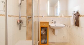 von_poll_real_estate_property_25169026_1_image_13