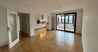 von_poll_real_estate_property_25169035_image_0