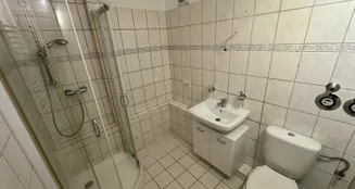 von_poll_real_estate_property_25169035_image_6