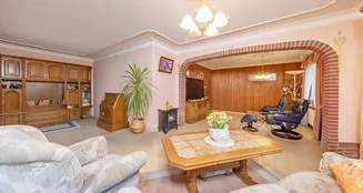 von_poll_real_estate_property_25169017_2_image_7