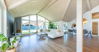 von_poll_real_estate_property_25091008_1_image_0