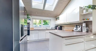 von_poll_real_estate_property_25091008_1_image_4