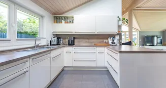 von_poll_real_estate_property_25091008_1_image_5