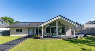 von_poll_real_estate_property_25091008_1_image_18