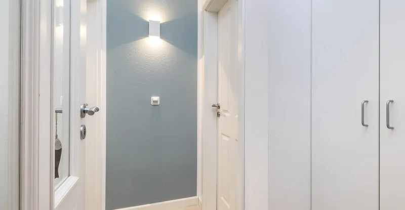 Trennung Bad - (Eltern-) Schlafzimmer