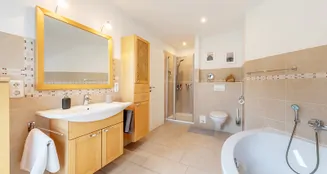 von_poll_real_estate_property_25169026_ETW_image_19