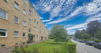 von_poll_real_estate_property_25091015_image_0