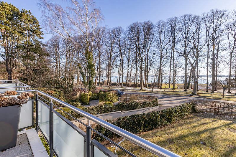 Vorne Ostsee, hinten Golfplatz - stilvolles Domizil am Brodtener Steilufer