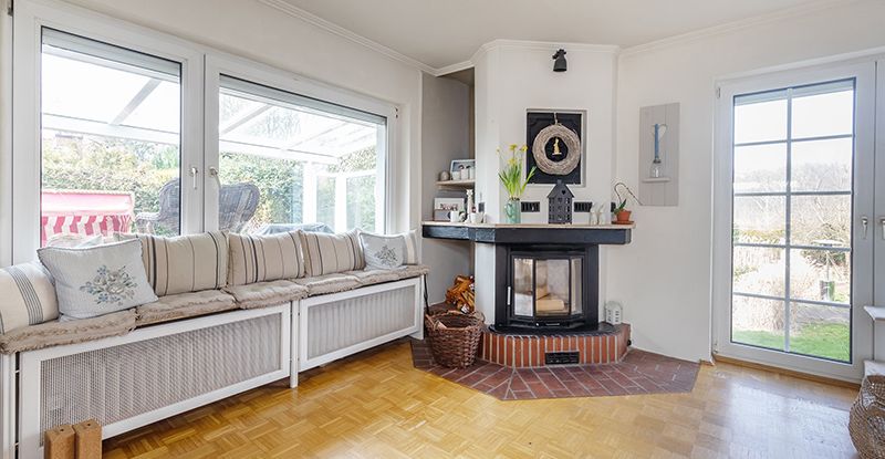 Wohnbereich mit Kamin