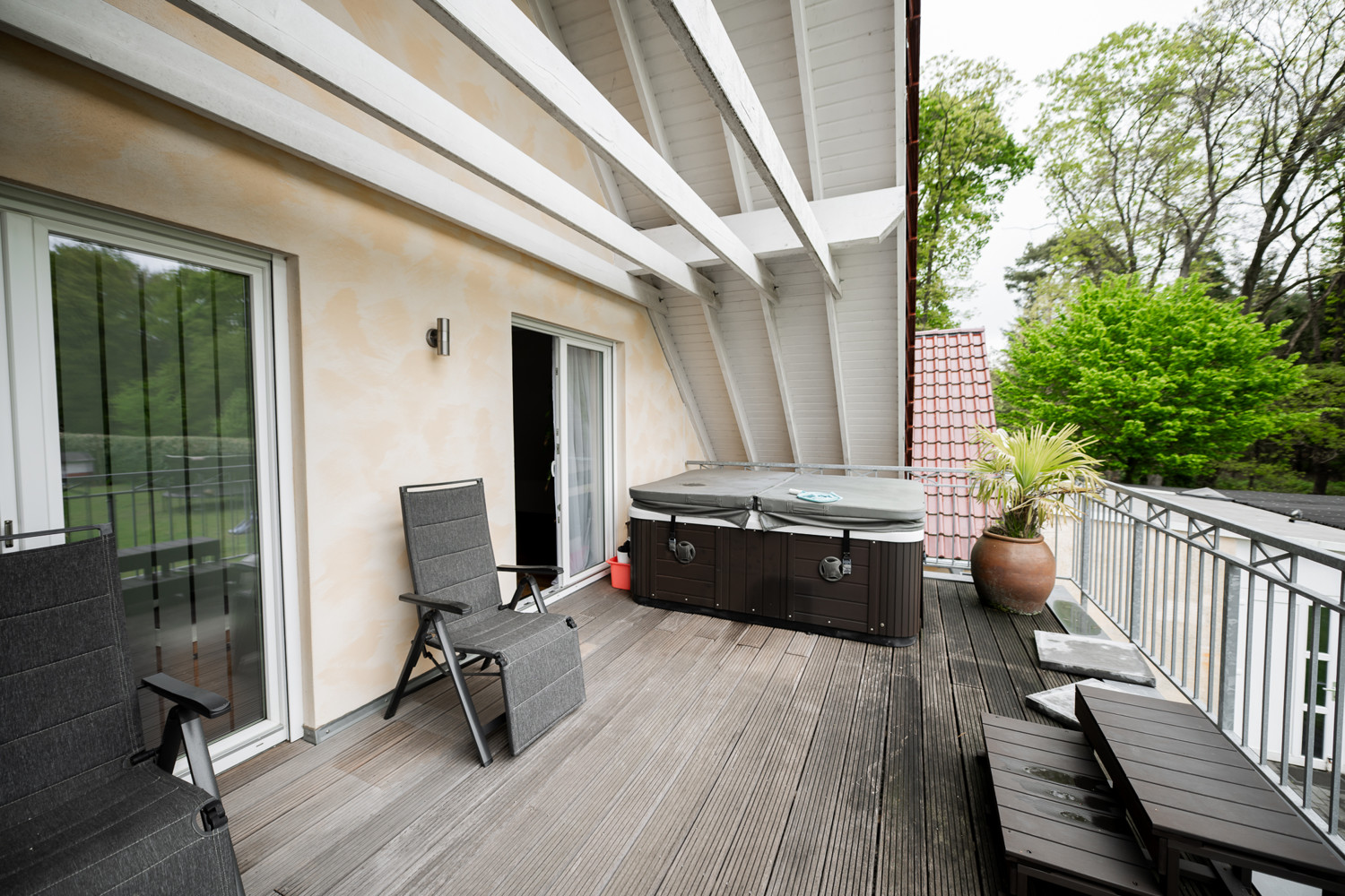 Balkon mit Whirlpool