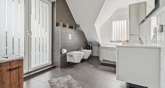 von_poll_real_estate_property_25055050_image_15