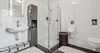 von_poll_real_estate_property_25055050_image_12
