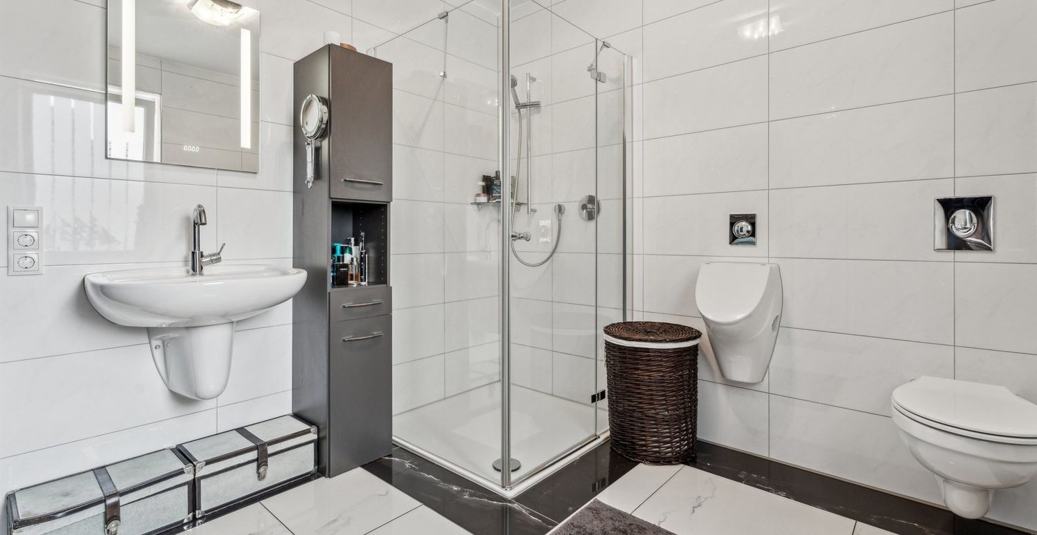 Badezimmer EG