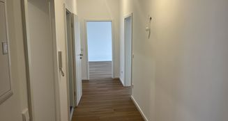 von_poll_real_estate_property_25055056_image_2