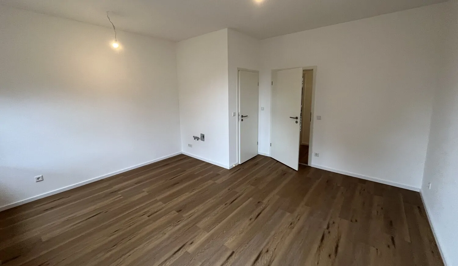 Schlafzimmer mit Bad