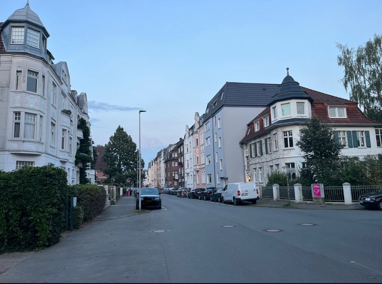 Altbauwohnung mit Balkon in top Lage