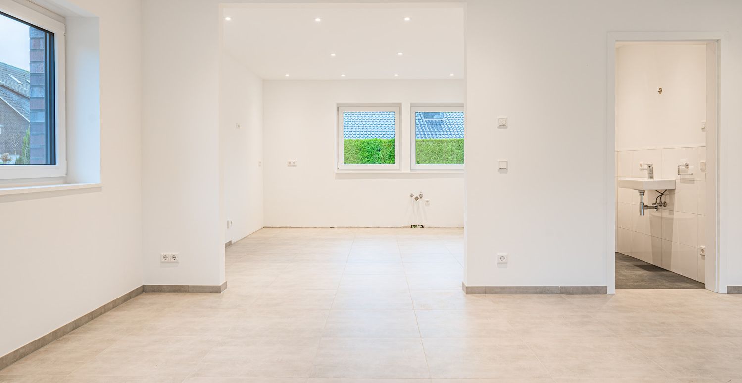 EG Wohnzimmer mit Blick auf Küche