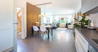 von_poll_real_estate_property_25047029_image_2